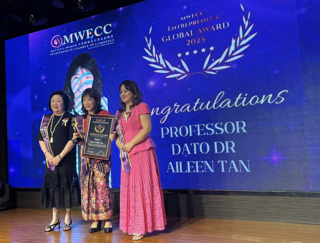 4D9E85F9 ED06 4641 BD25 5D42198C367E