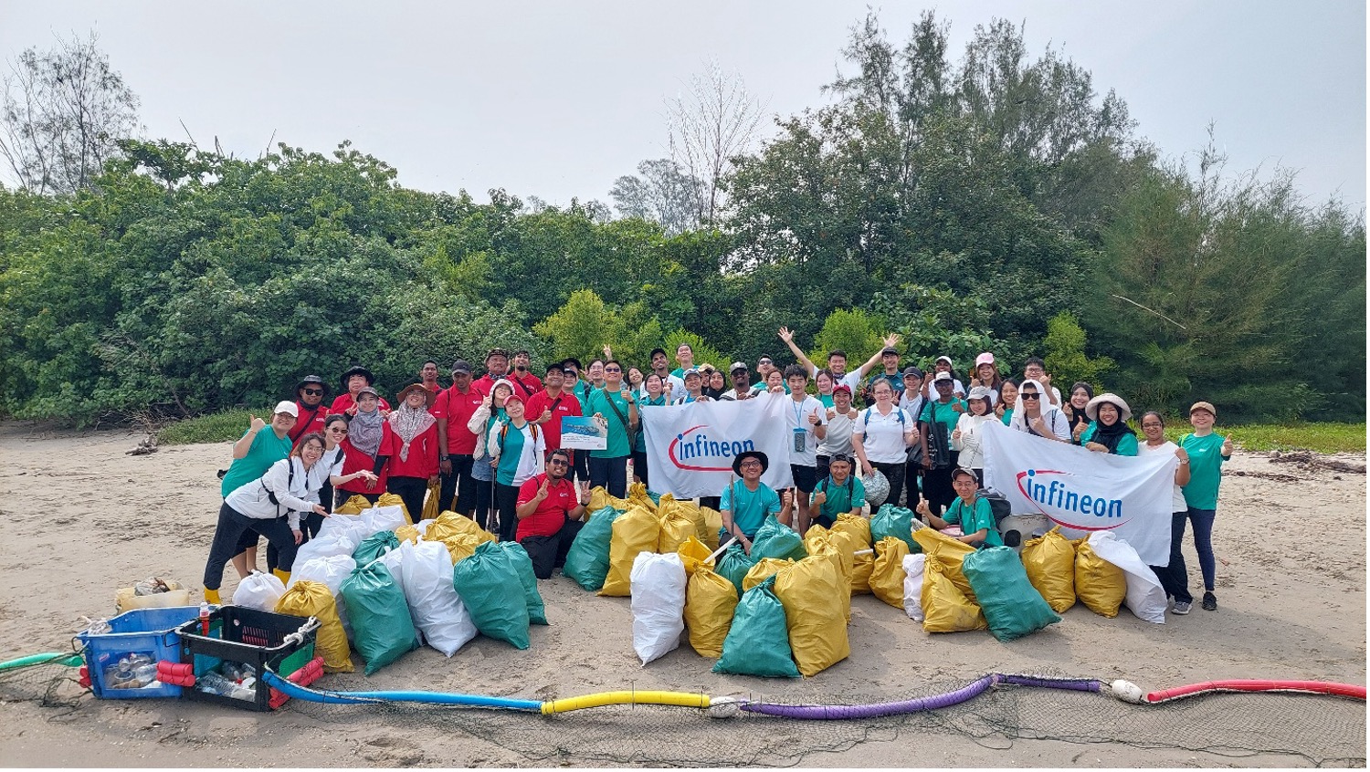 USM-Infineon Coastal Cleanup activity at Pulau Gazumbo 1