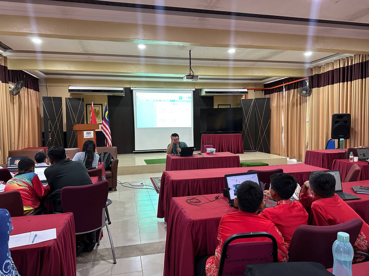 WhatsApp Image 2025 11 05 at 10.40.10 1