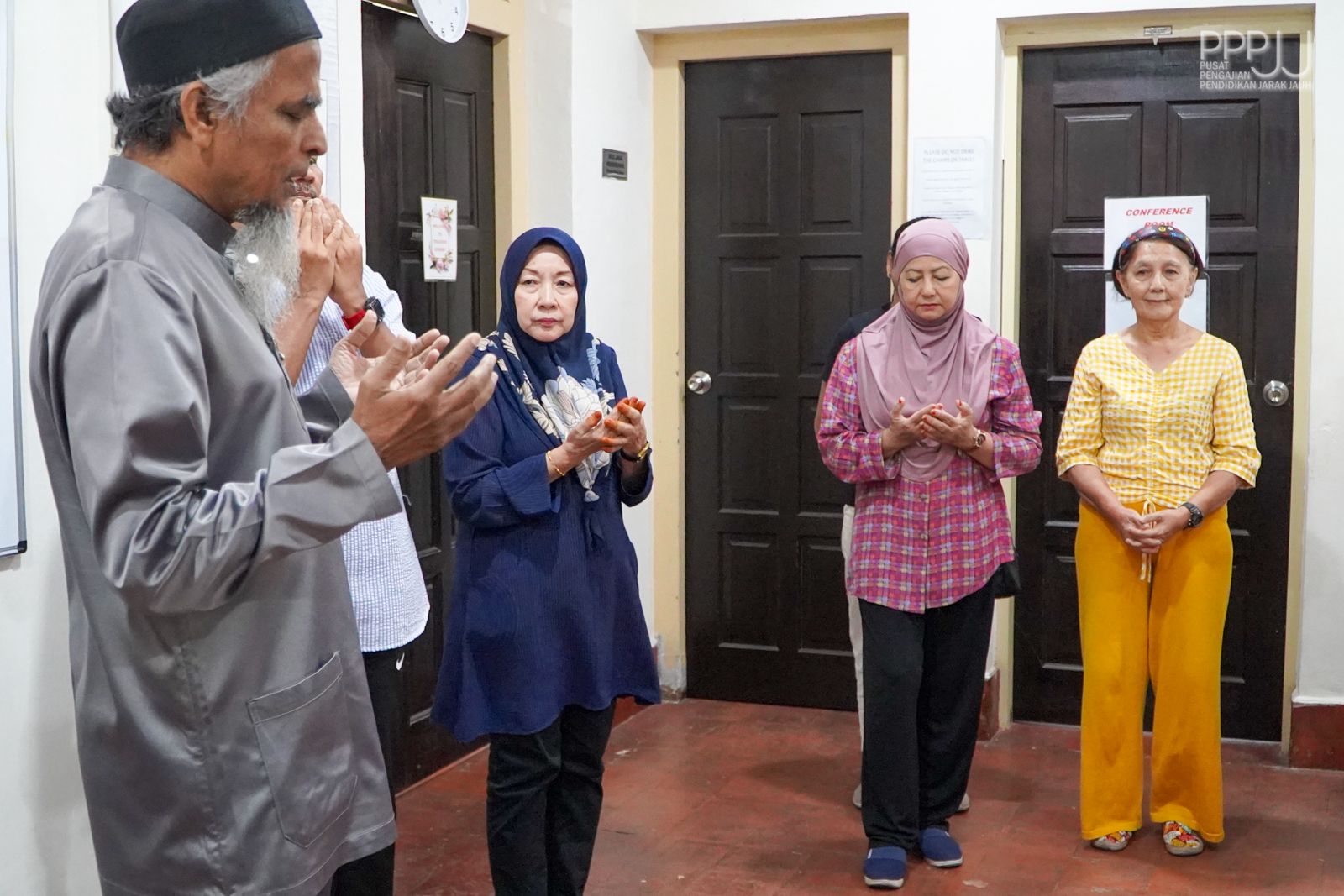 067c0834 61a2 4913 b18d 9897698b1743