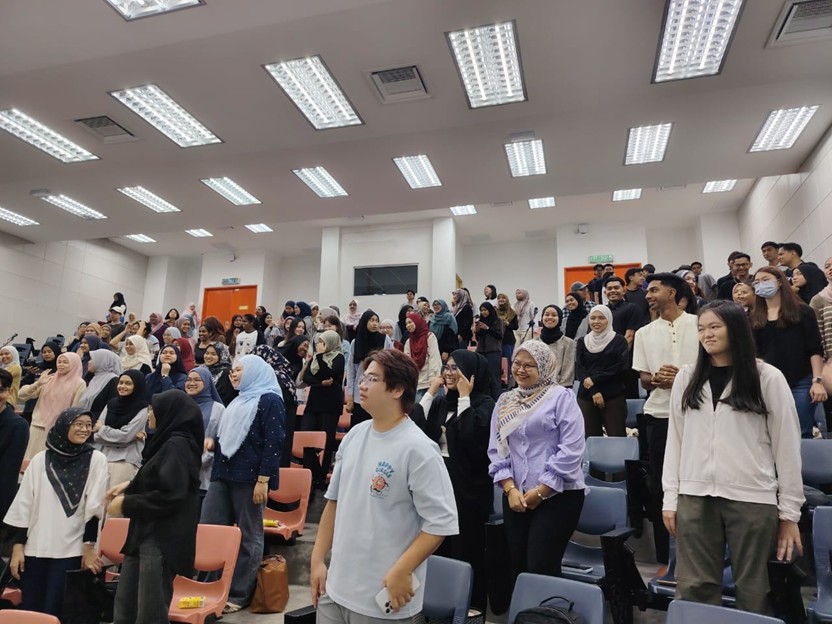 SEMINAR CAREER TALK LANGKAH AWAL PELAJAR MENAWAN PASARAN KERJAYA 5