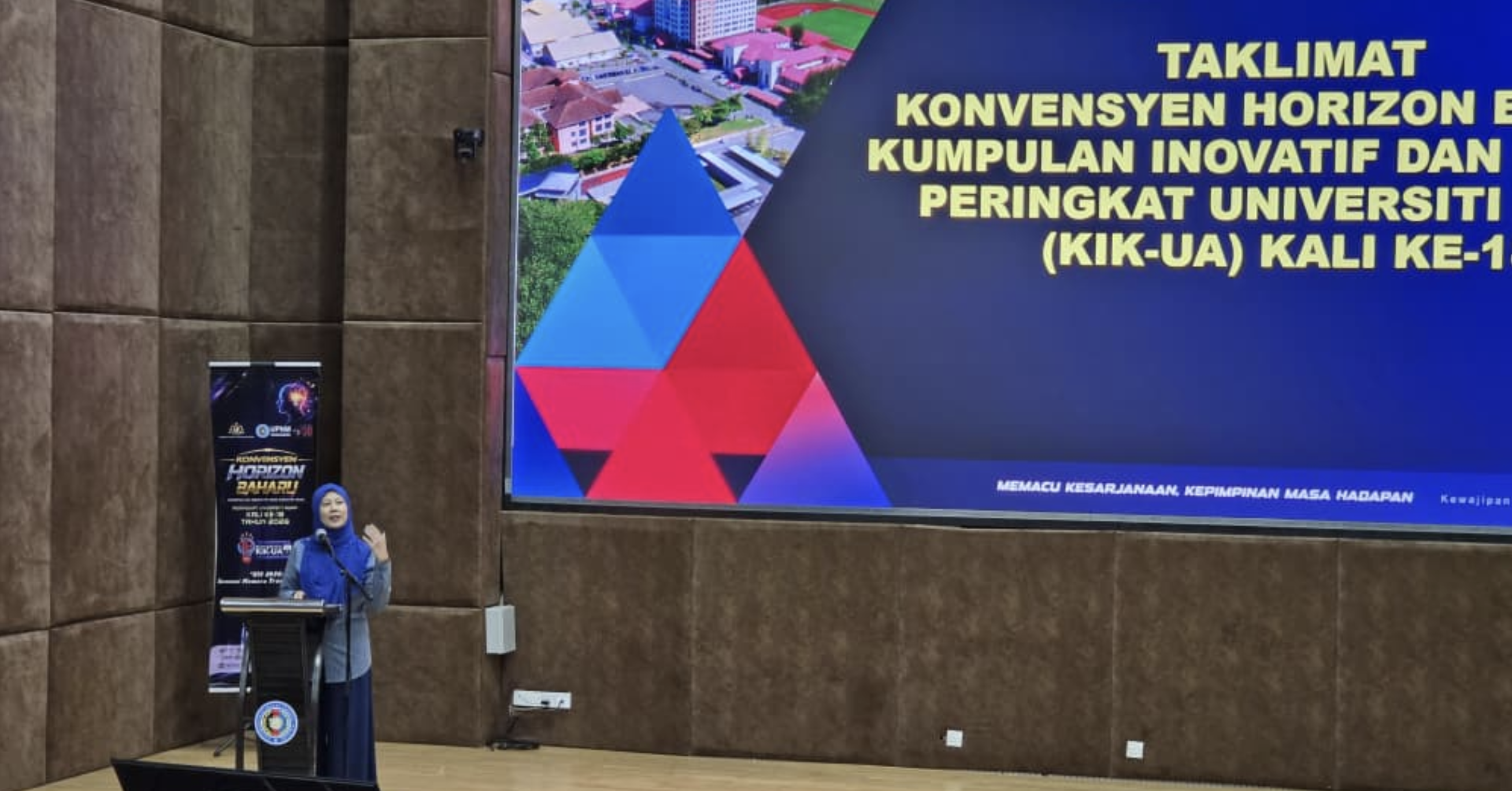 Pembentangan projek inovasi oleh kumpulan KIK USM