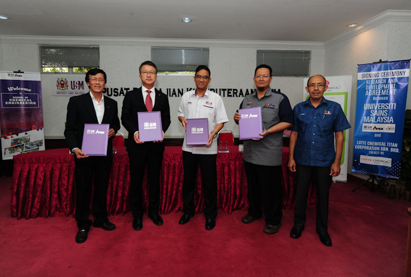 Usm News Portal Usm Receives Rm200k Research Fund From Lotte Chemical Titan