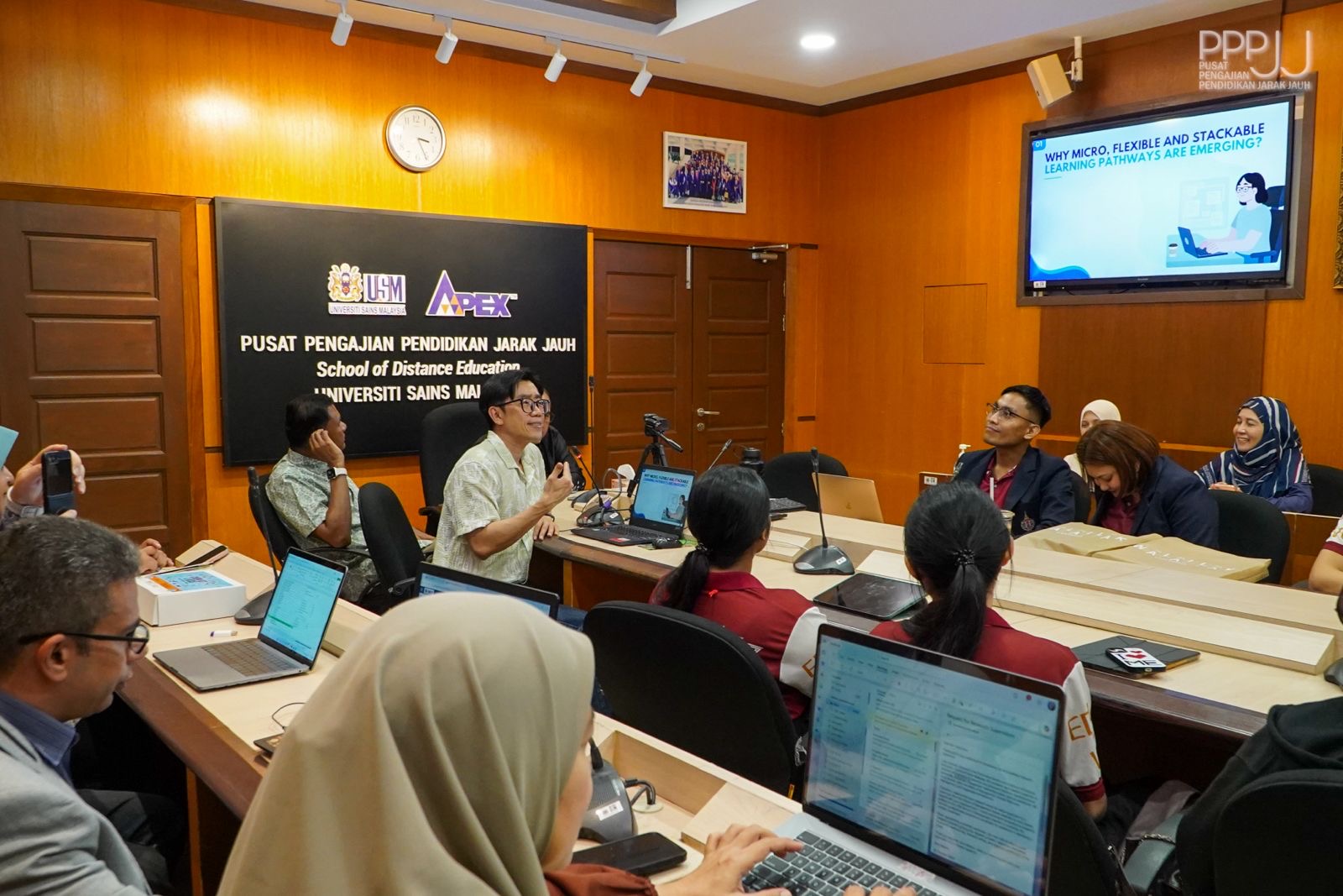 Sesi taklimat mengenai PPPJJ USM