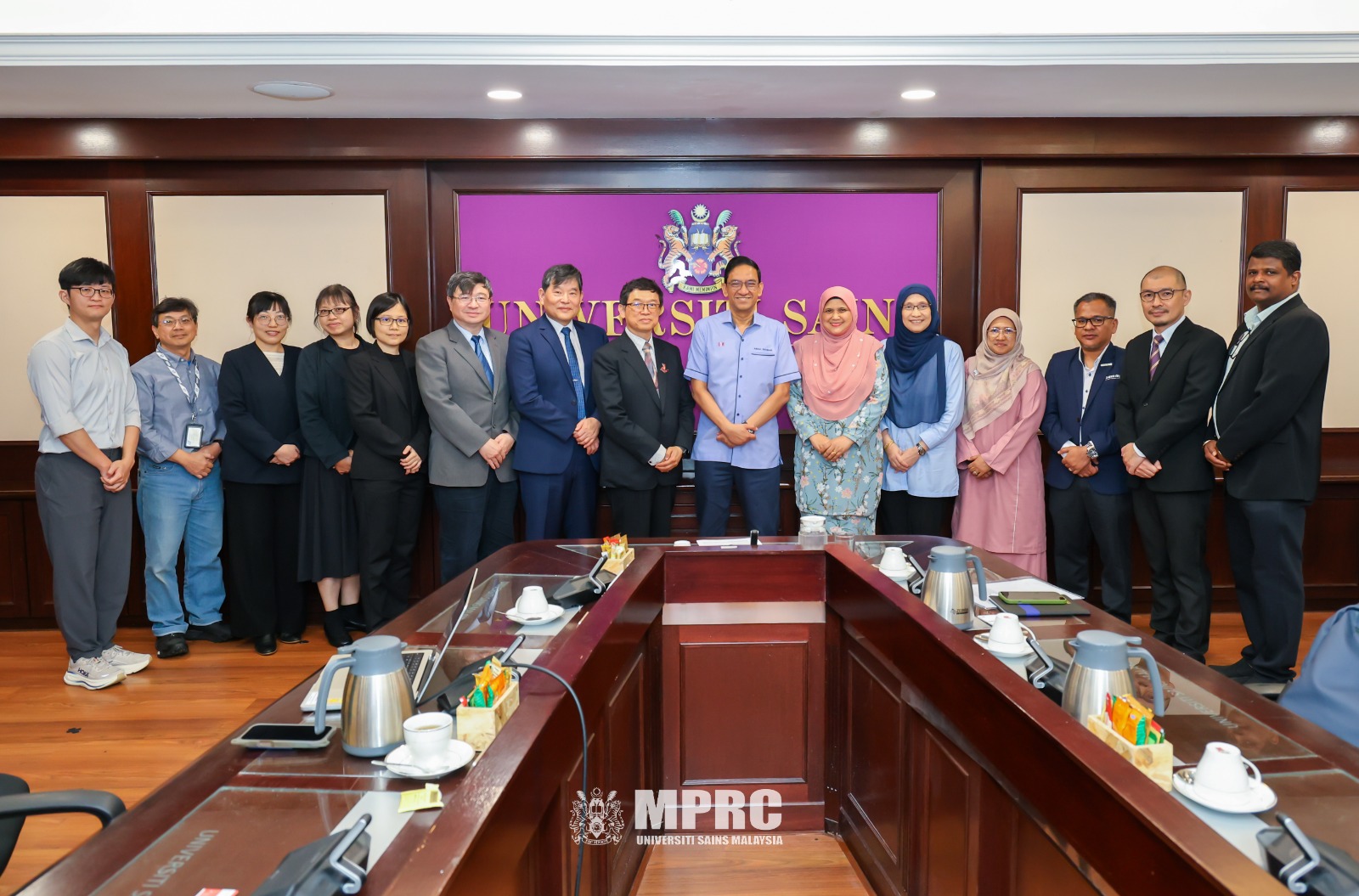 a8bec8a8 6532 414f 9acc 161a637c20ed